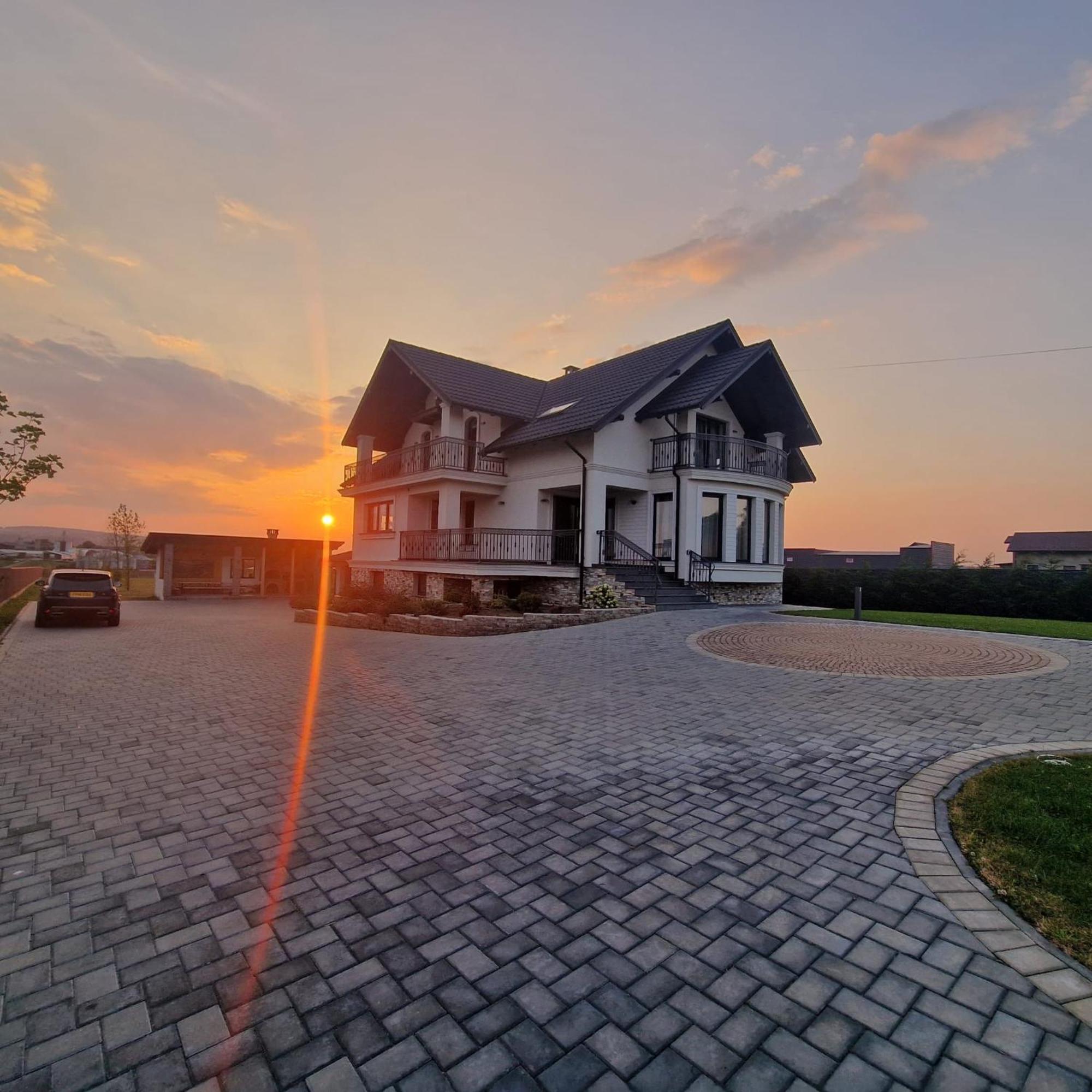 Sunny House Villa